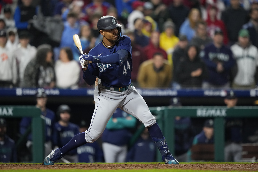 Phils overcome deficit, injury to Walker, beat Mariners 6-5 - Vimarsana News