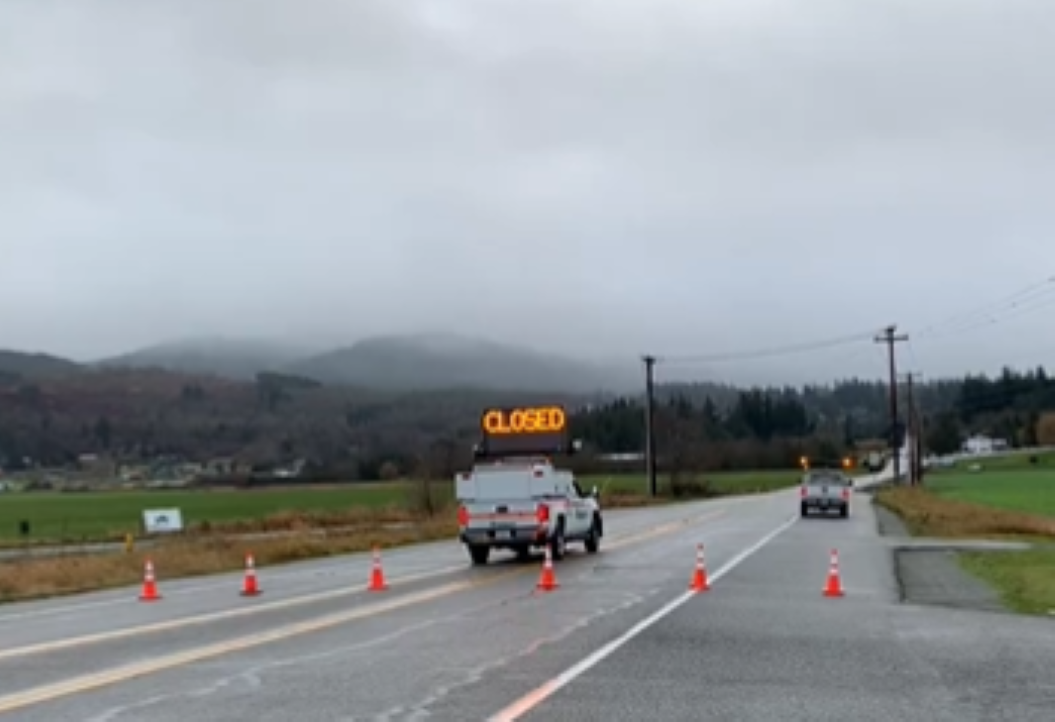 Olympic Pipeline leak closes elementary school, roads near Mount Vernon - Vimarsana News