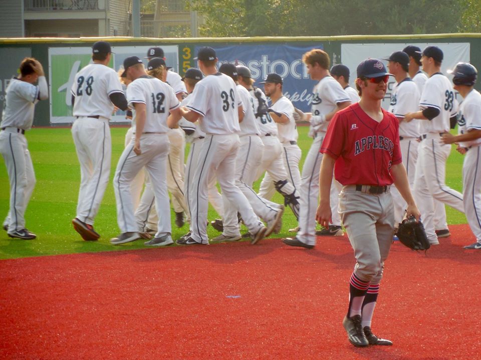 Bells win final game of regular season, still in playoff race