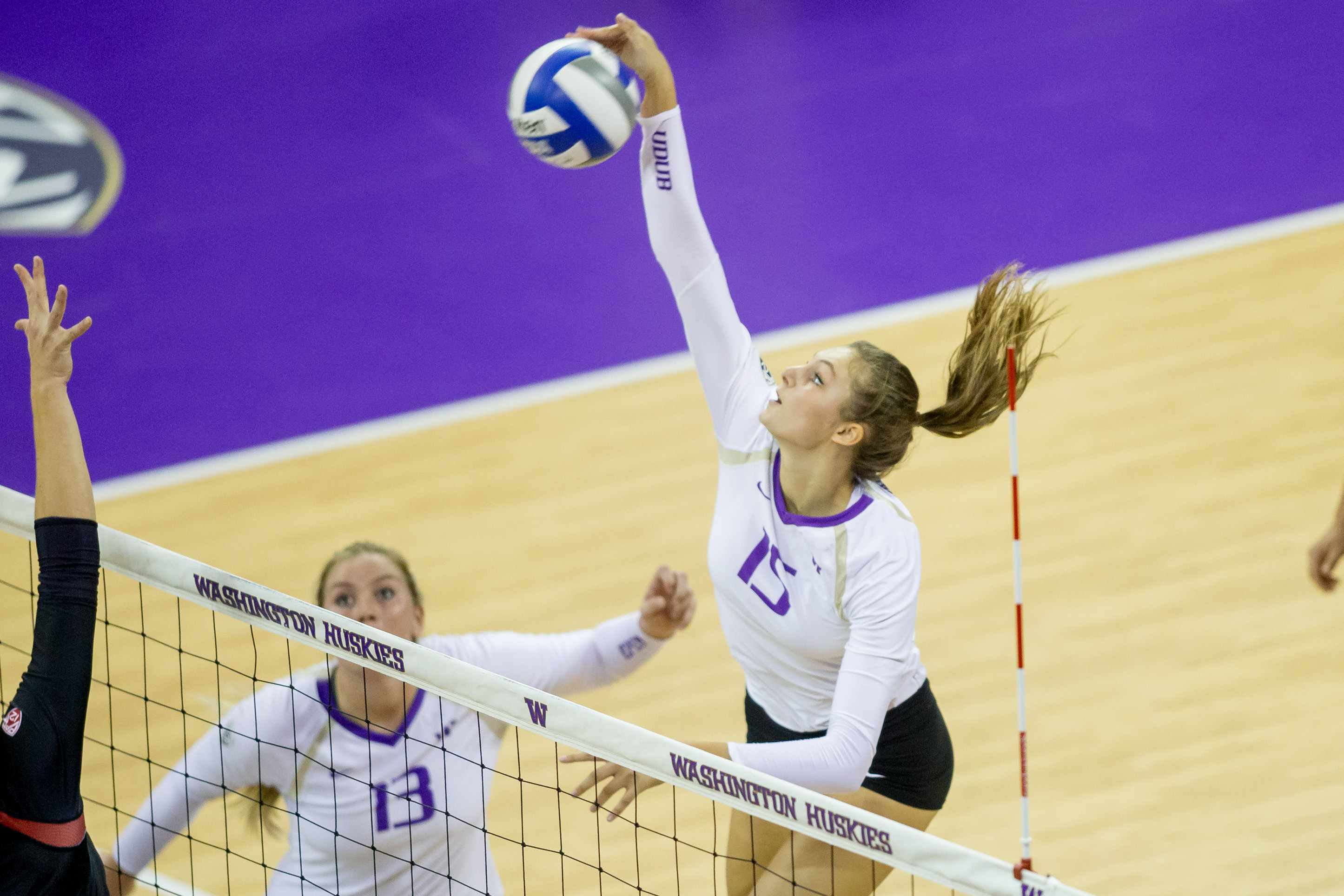 Kara Bajema & 3rd ranked UW open volleyball season Friday