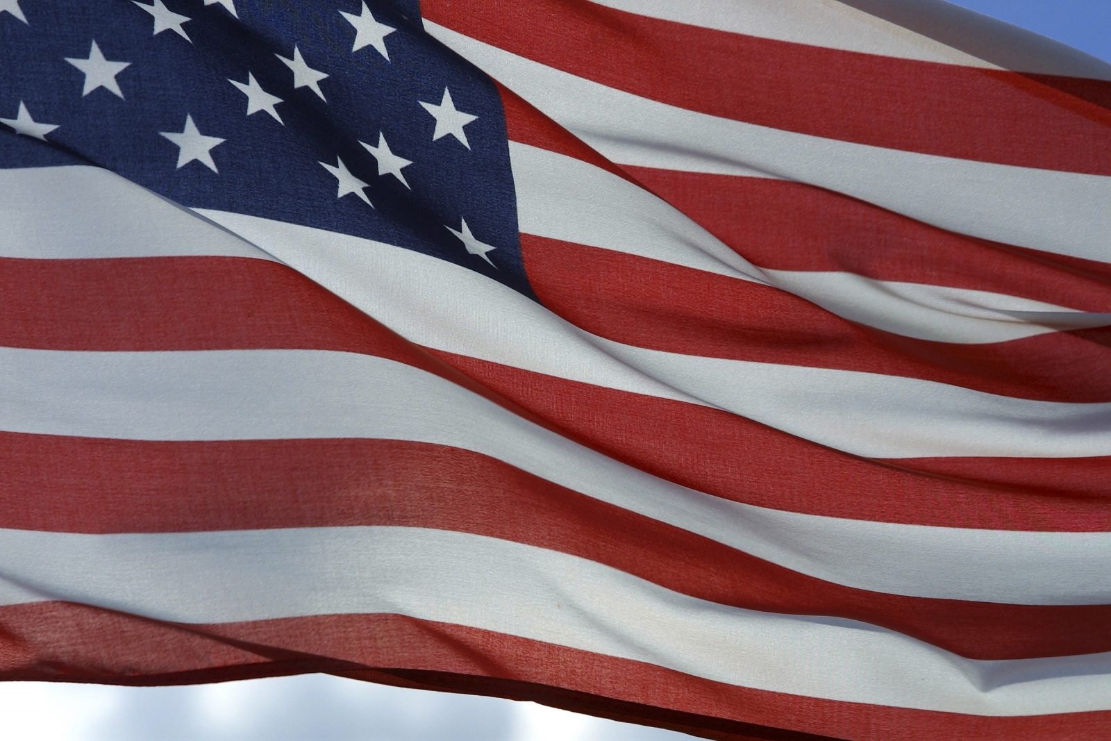Cleveland unions refuse to hold flag at Browns opening game