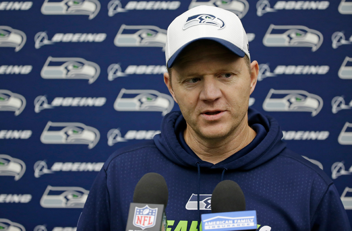 Seahawks fire offensive coordinator Darrell Bevell