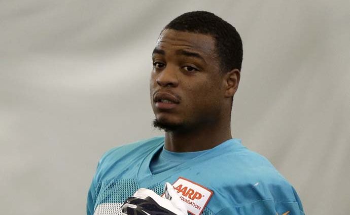 Seahawks place original round tender on DE Dion Jordan