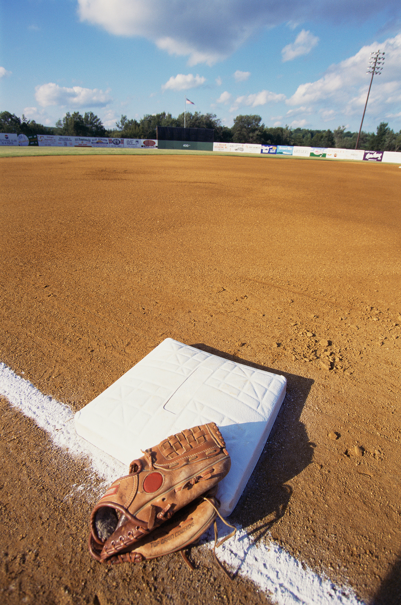 Sehome wins, Lynden loses in baseball playoffs