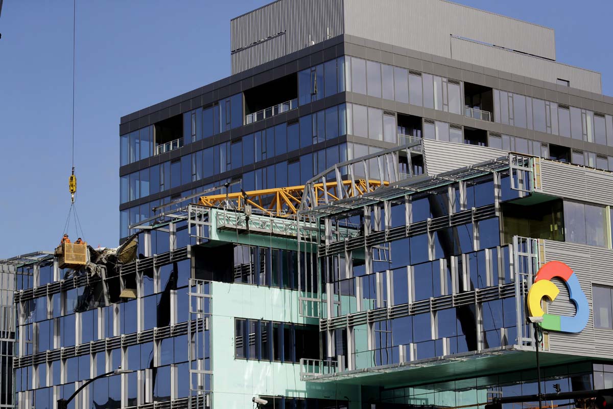 Crane collapse outside Google building in Seattle kills 4
