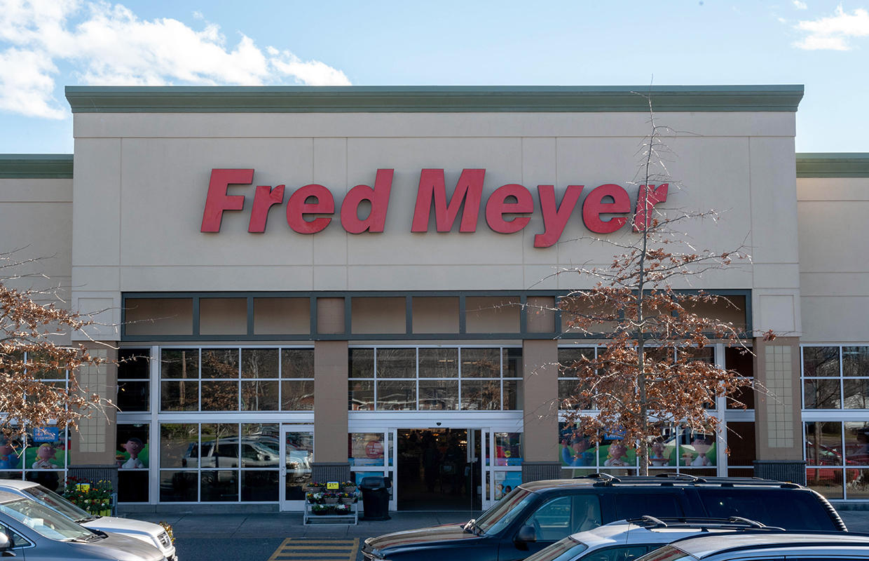 Fred Meyer employees will receive bonus payments for working during pandemic