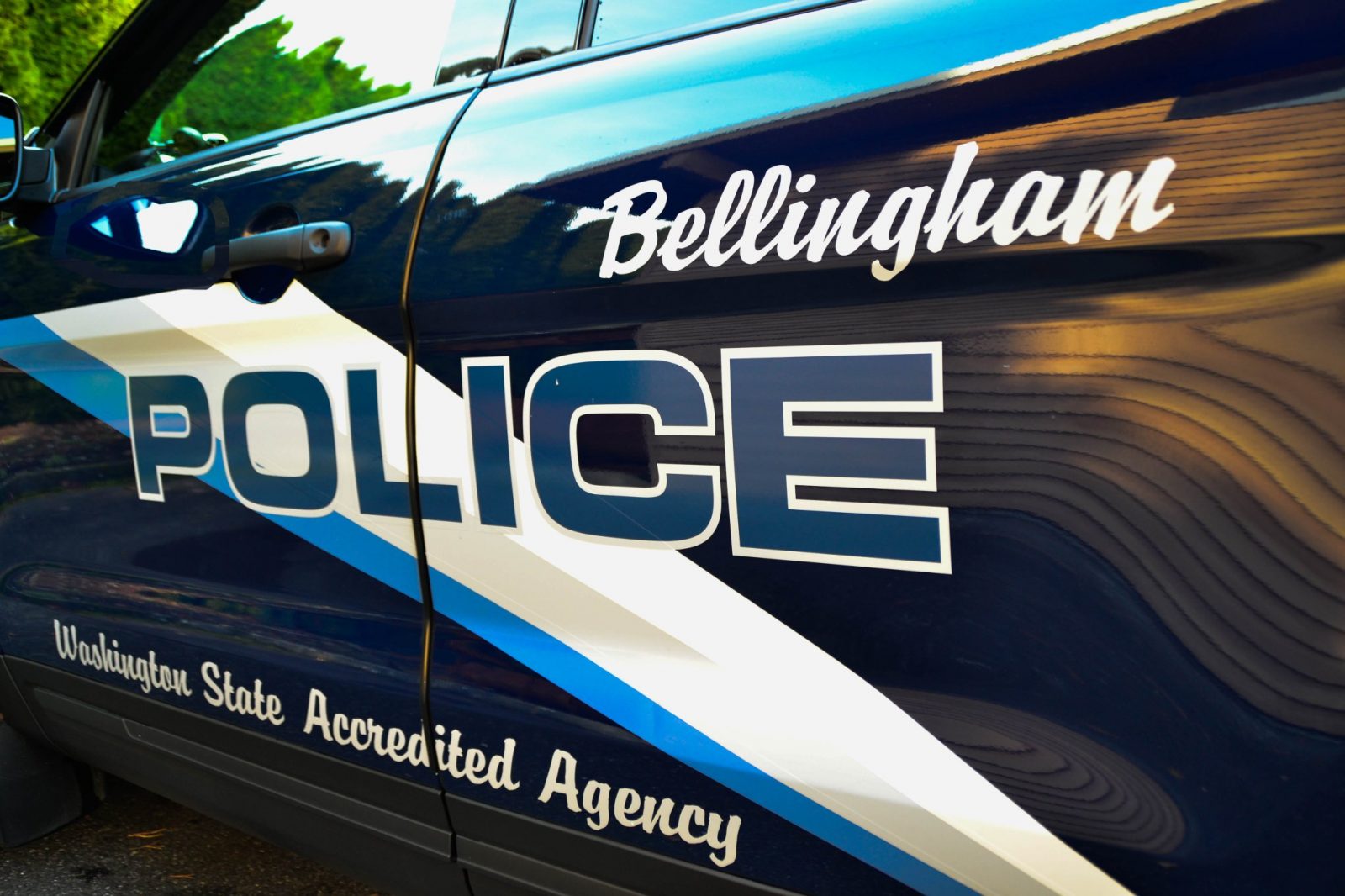 Woman caught red-handed burglarizing a Bellingham business Woman caught red-handed burglarizing a Bellingham business