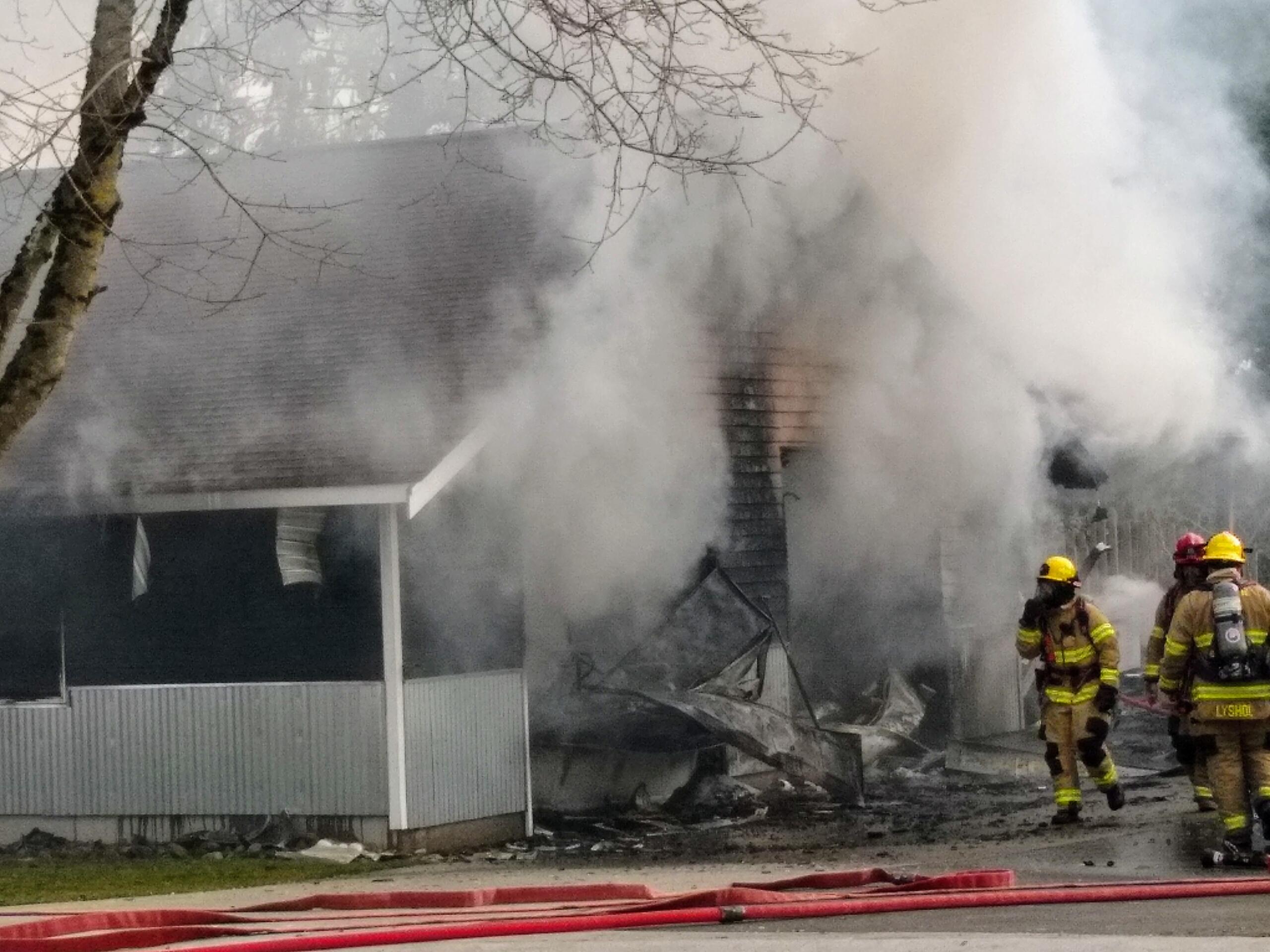 Lynden business destroyed by fire