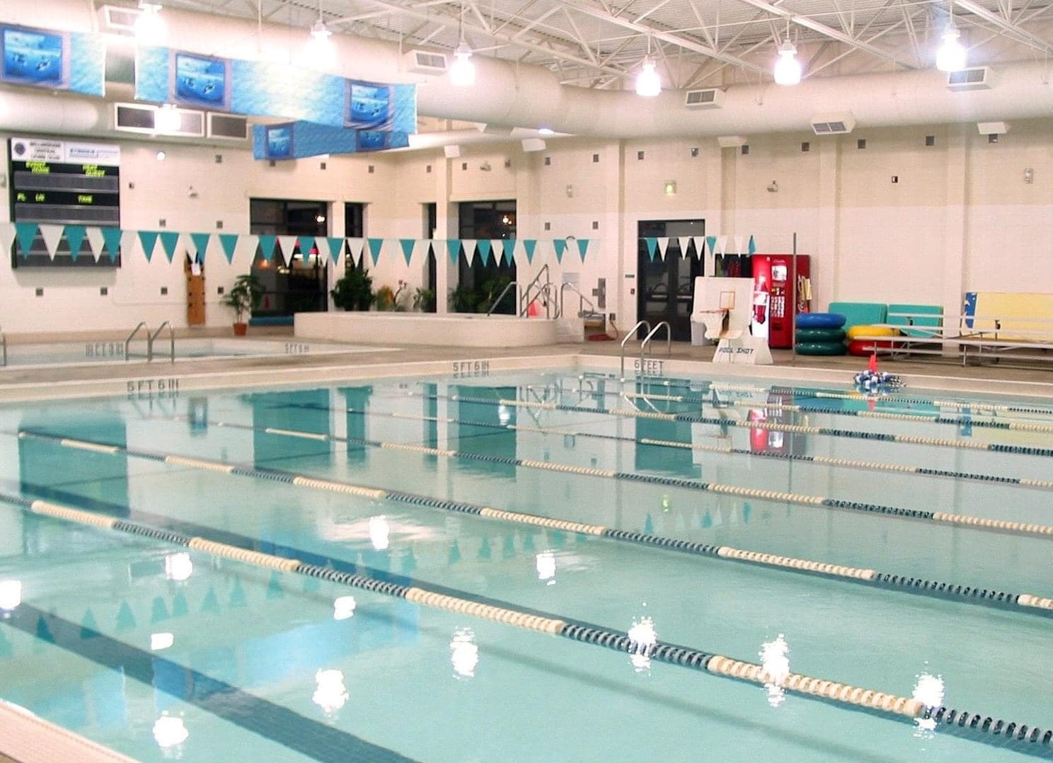 Arne Hanna Aquatic Center re-opens after water main leak