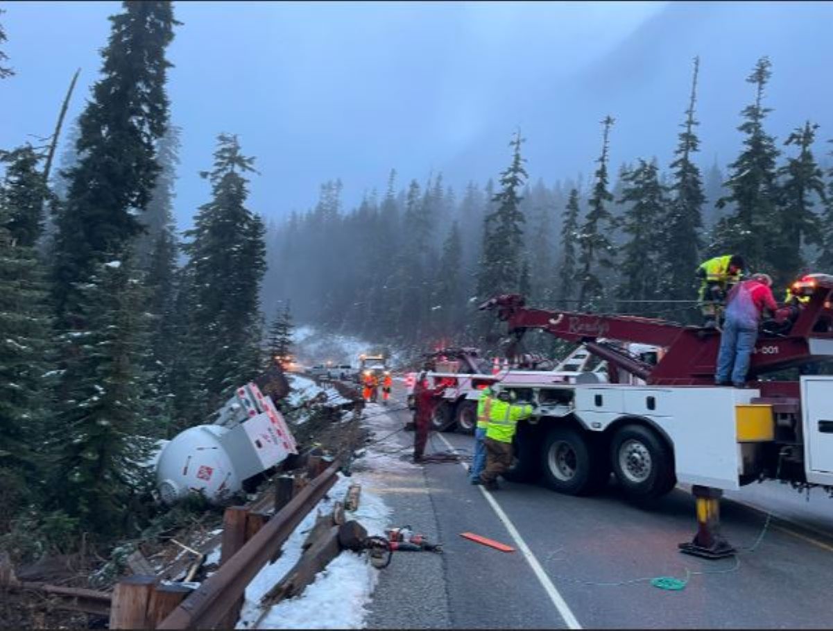 Tanker truck causes major closure on North Cascades Highway