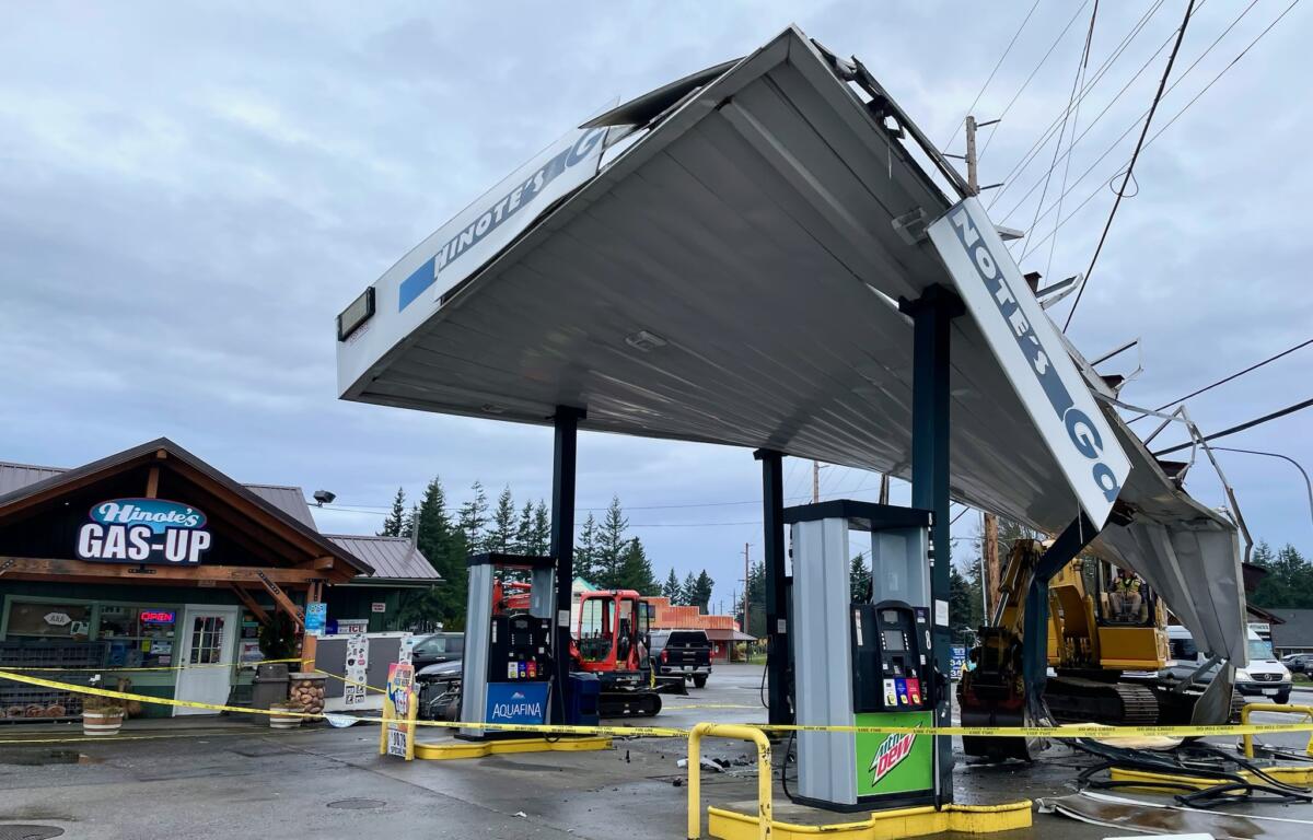 Collision forces WTA bus into gas station near Lynden 1170 KPUGAM